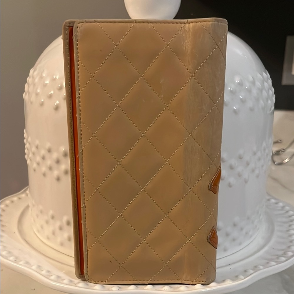 Chanel Quilted Beige Wallet - Picture 2 of 10